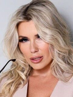 Jenny Bond
