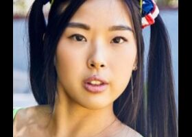 Elle Lee