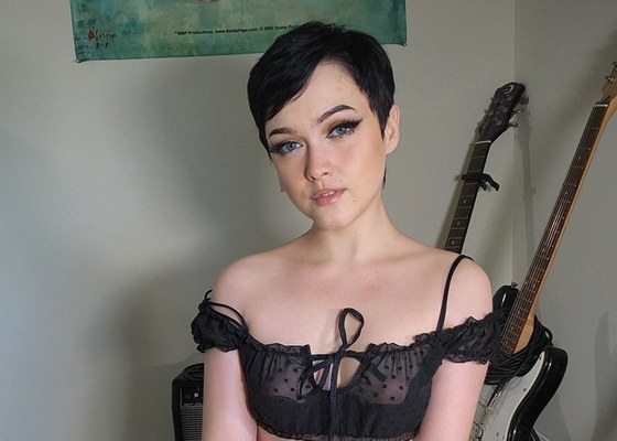 Jade Valentine