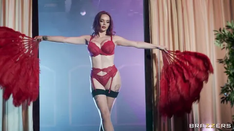 Jasmine's Burlesque Fantasy - Jasmine James