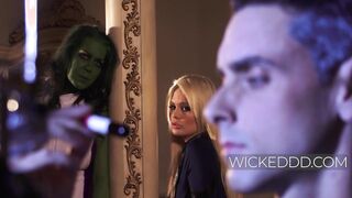 She Hulk Has A Green Pussy - Chyna, Alexis Ford