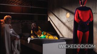 Magneto Gives Rogue The Gift Of Touch & Fucks Her