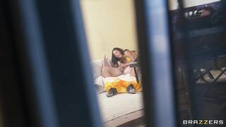 [Brazzers] Hztv Double Dipping The Painters Stick - Luna Star