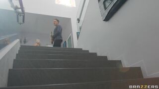 Blonde Fucks The Real Estate Agent For Discount