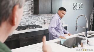 My Family Is Trouble Babe